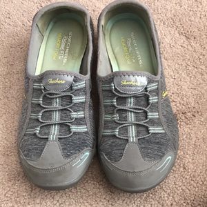Women’s Skechers gray size 9